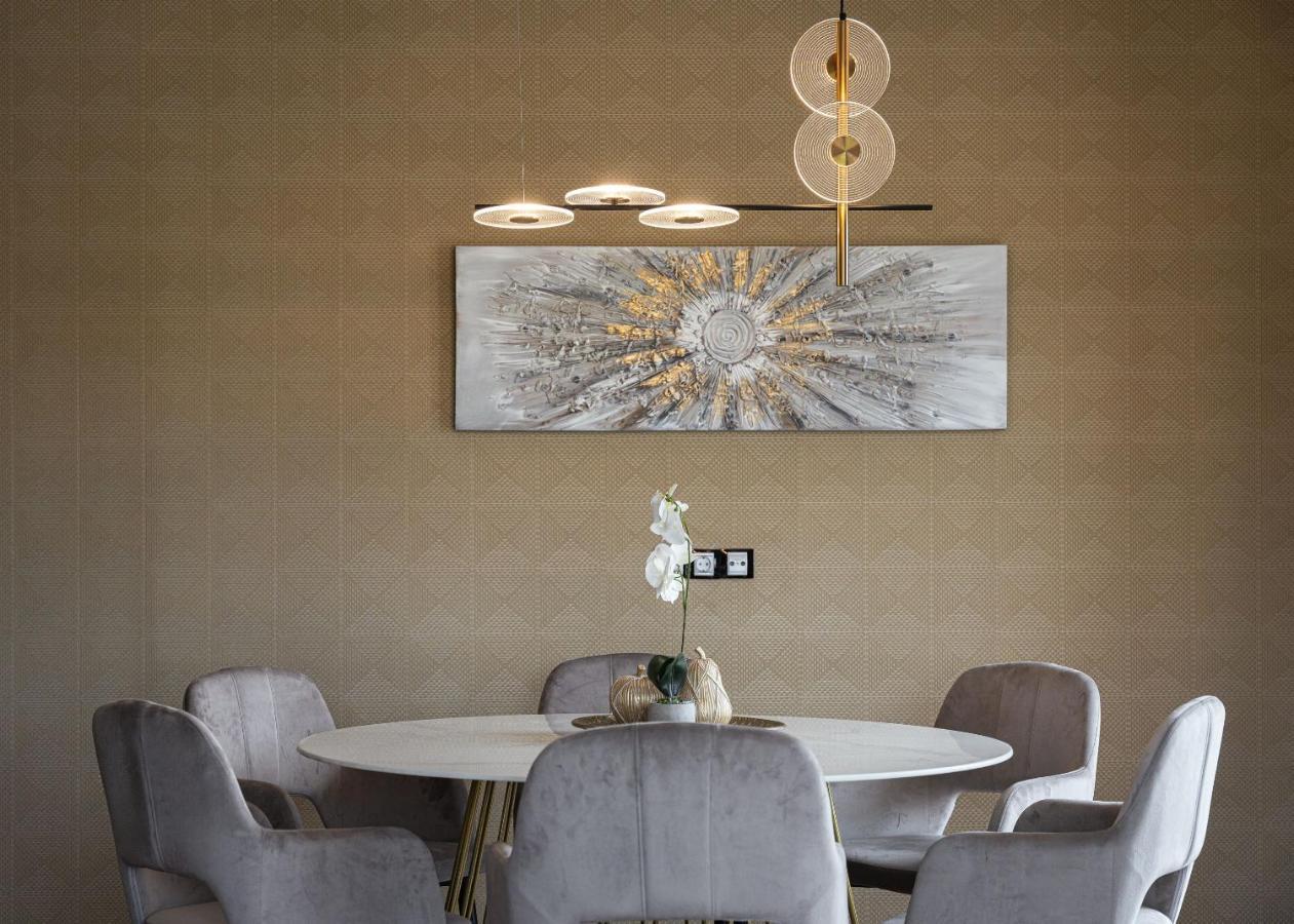 Glyfada Premium Residence Athena Bagian luar foto